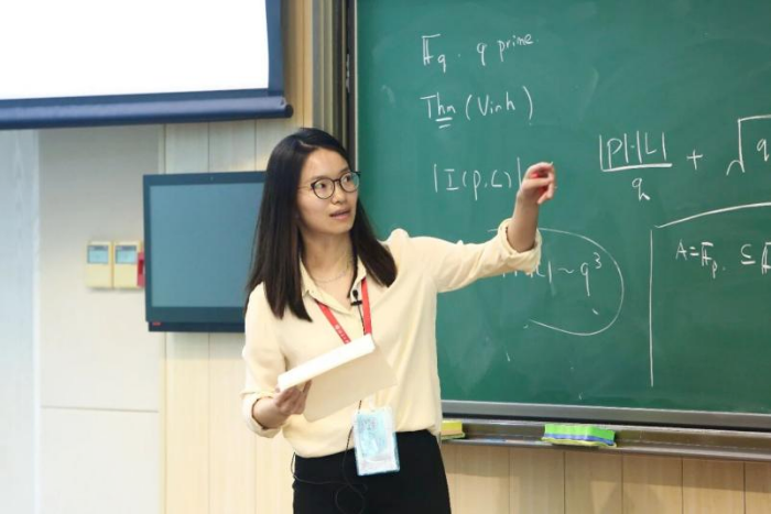 1786459579273545.png 王虹5.png